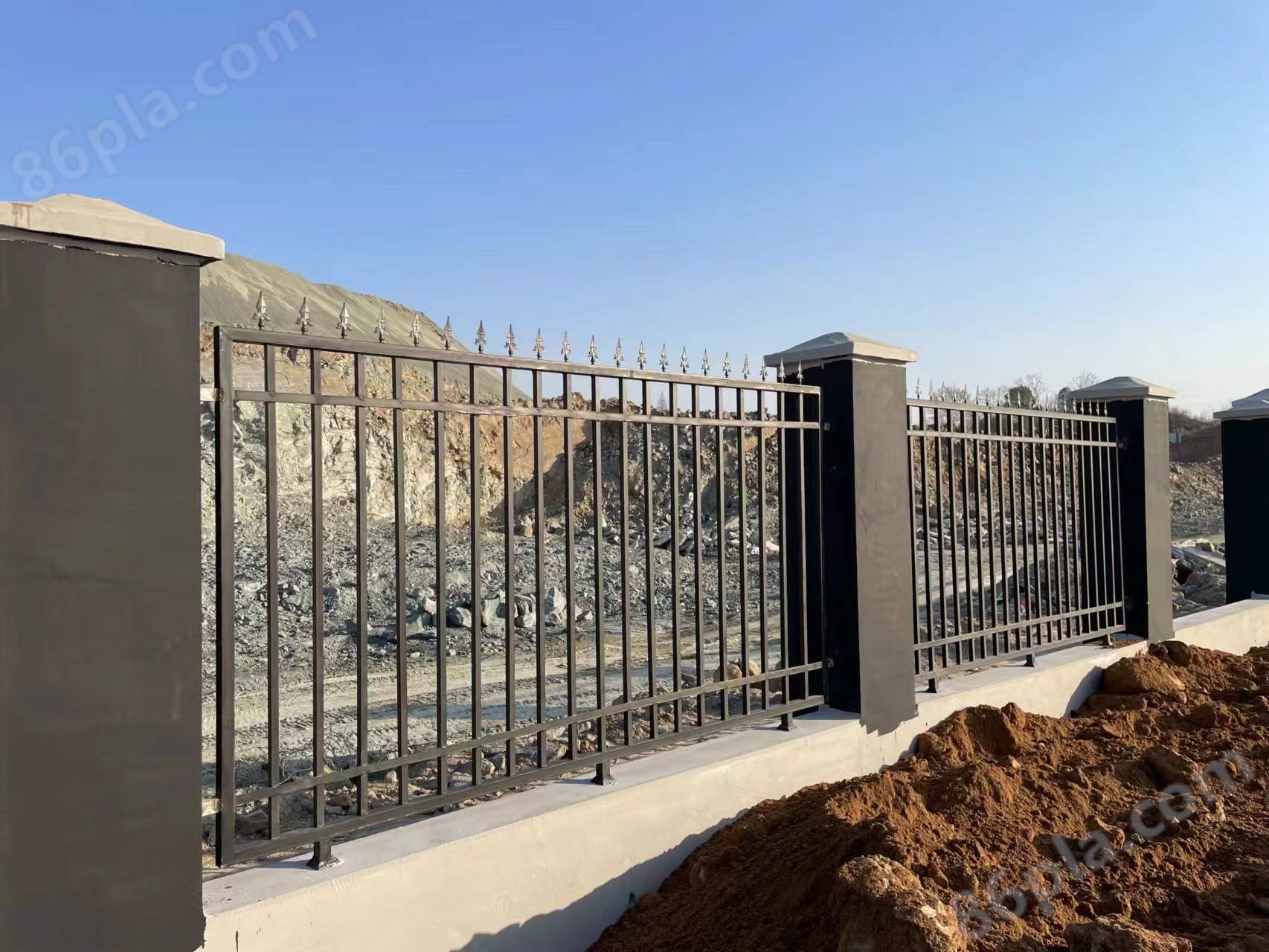 锌钢围墙护栏围栏包安装